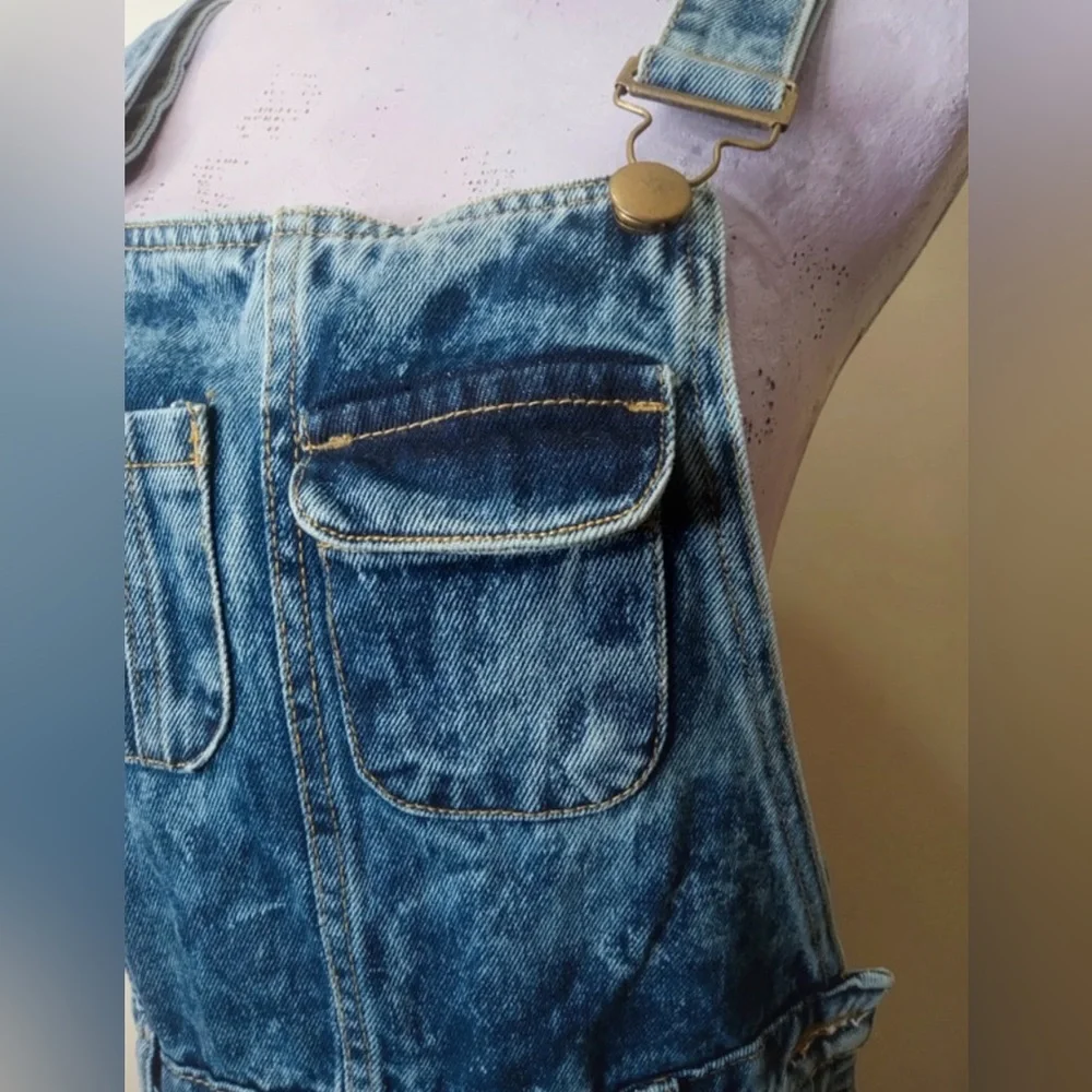New Vintage Women’s Distressed Denim Short Overalls Size 10 - Shortalls - Picture 6 of 13